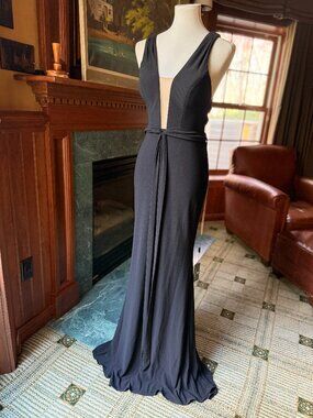 NWT Faviana S10078 Black V-Neck Open Back Prom Dress - Size 2
